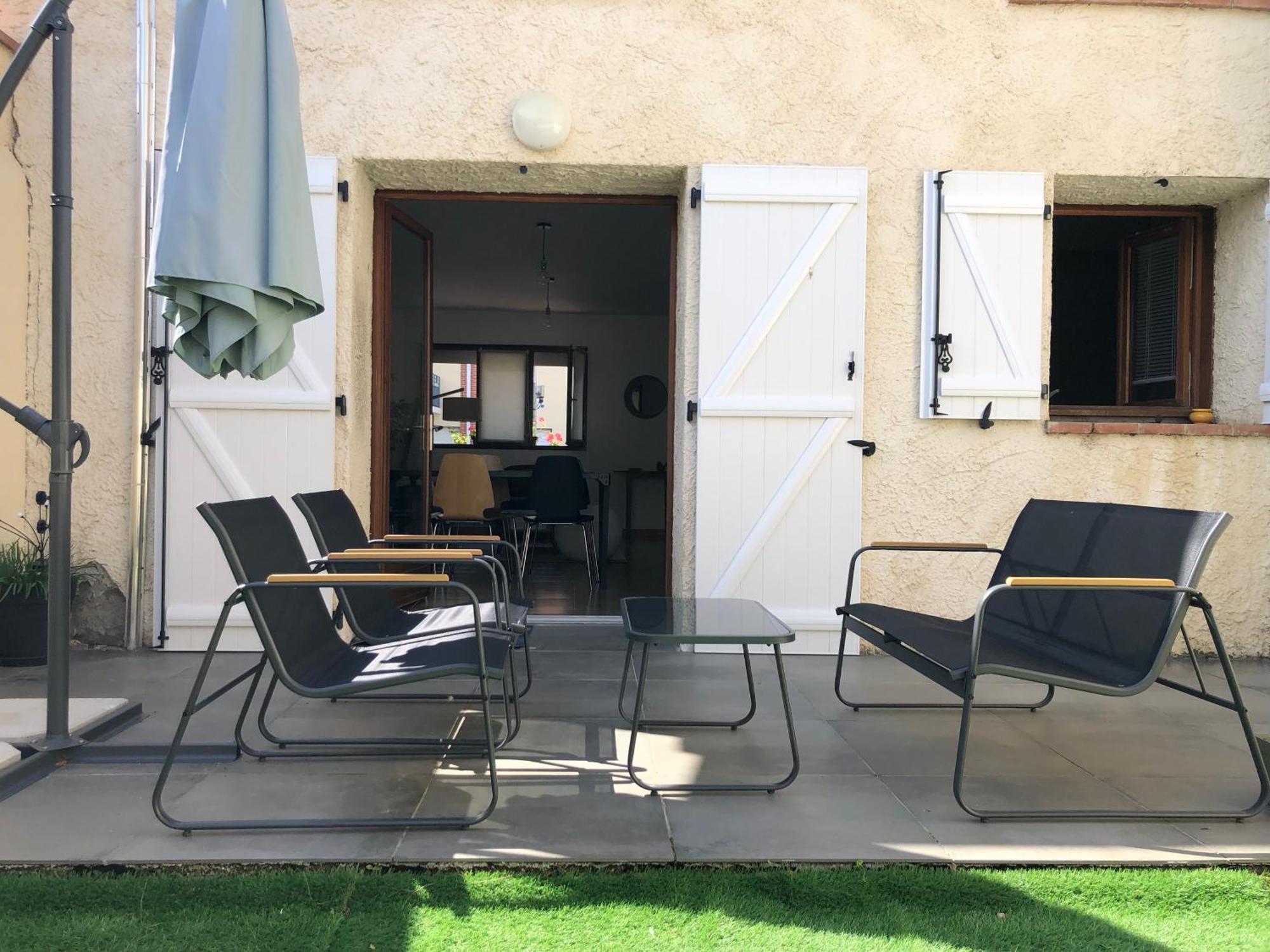 Maison De Village Avec Jardinet Bruguieres Eksteriør billede